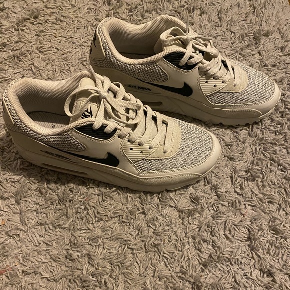 Nike Airmax 90 Essential “Lightbone” - Picture 3 of 4